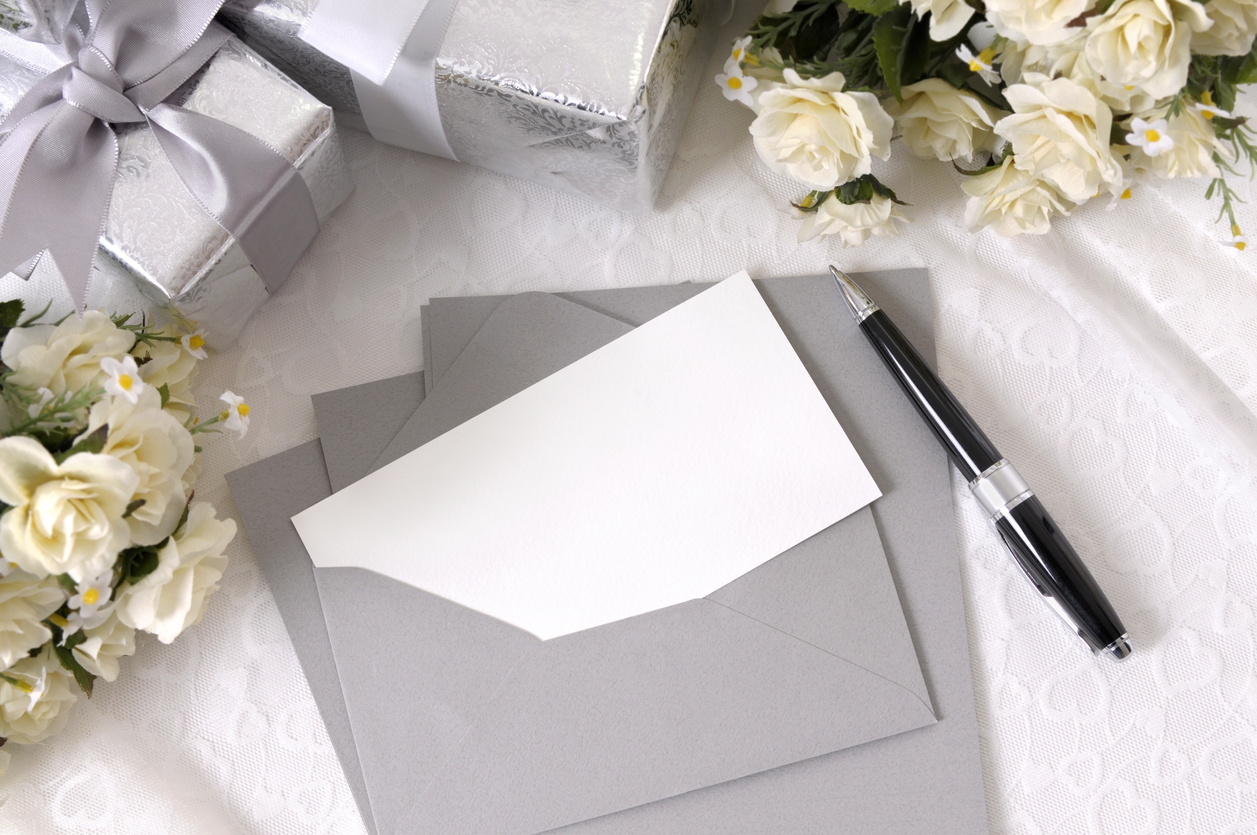 Guest database and invitations for your wedding